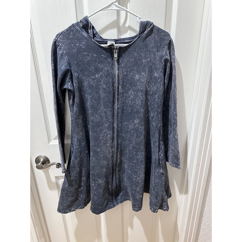 Magdalena USA M (8/10) Gray Distressed Flared Bottom Sweater Dress w/Pockets